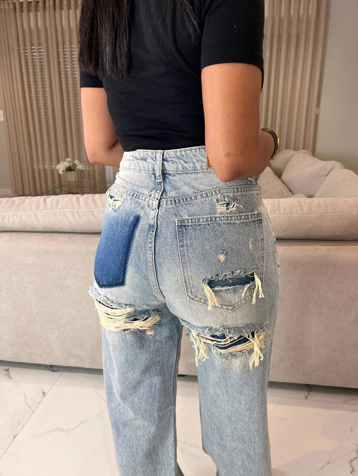 Distressed Jeans - LOUVELA